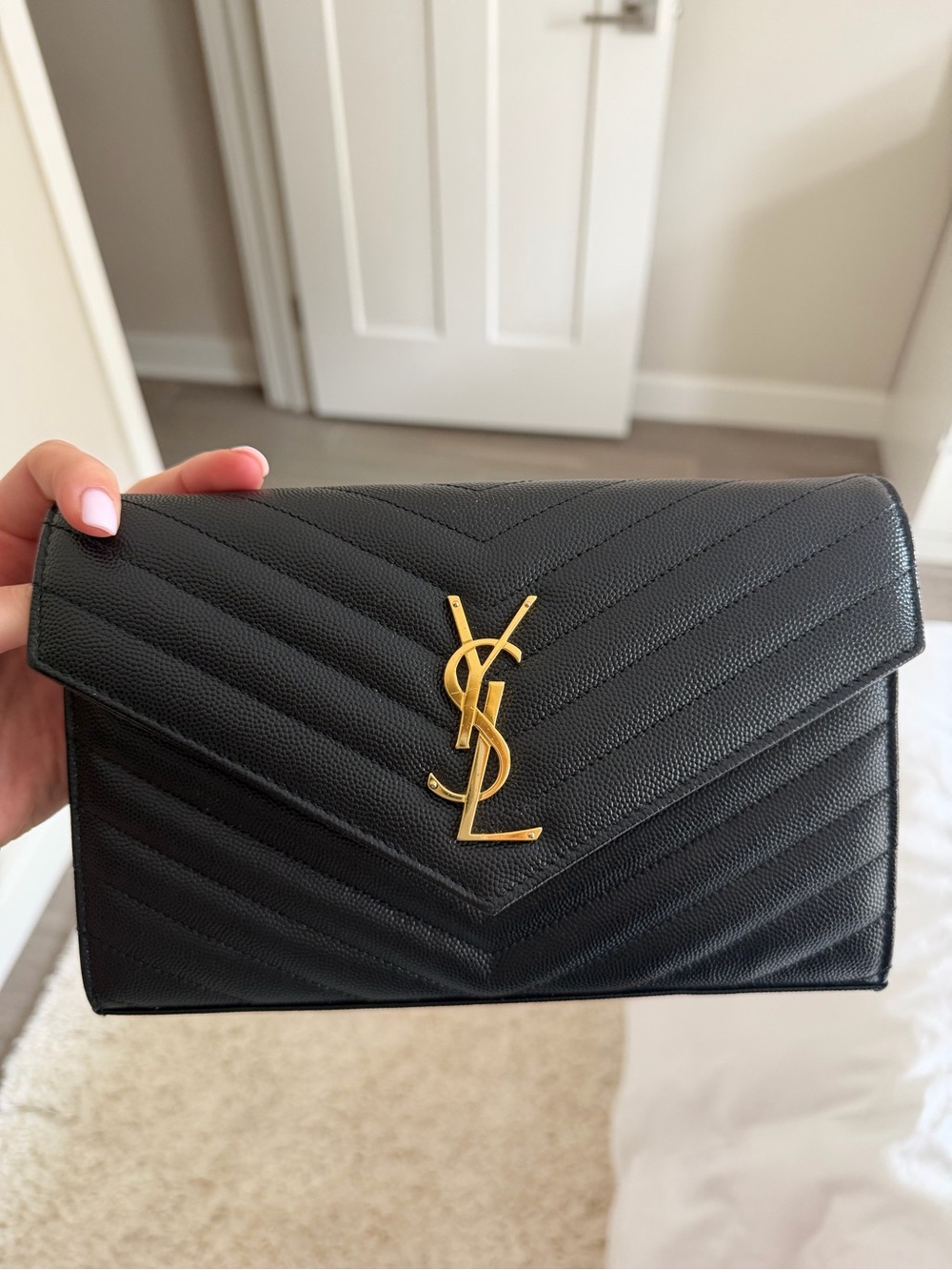 Saint Laurent Black Chevron YSL Logo Wristlet with Gold Hardware - Picture 5 of 6